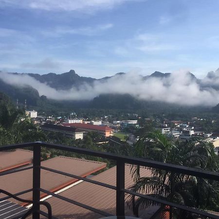 Blue Mountain Phangnga Resort Exterior photo