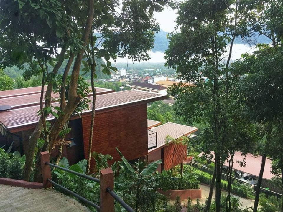 Blue Mountain Phangnga Resort Exterior photo