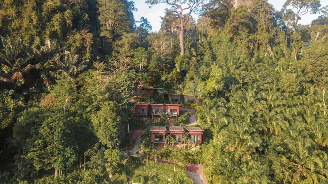 Blue Mountain Phangnga Resort Exterior photo